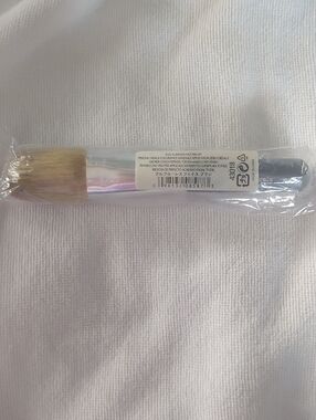 bareMinerals Full Coverage Flawless Face Brush
